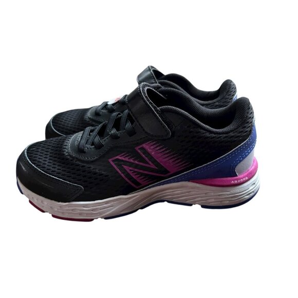 NWOT New Balance 680 V6 Girls 1 Wide Preschool Running Shoe Black Magenta - Picture 3 of 8